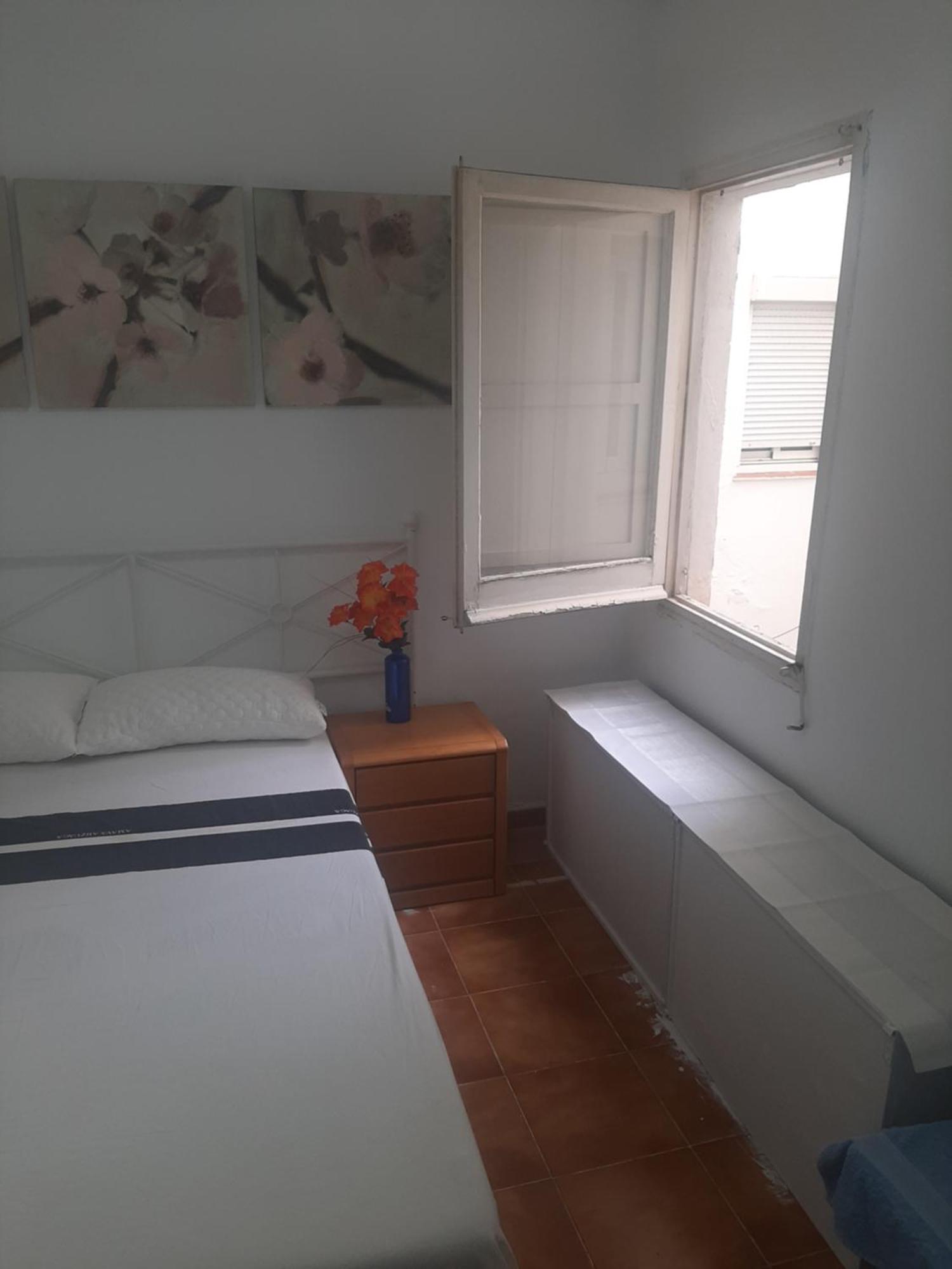 Alquiler Habitacion- Descanso Sabadell - Bano Compartido Bagian luar foto